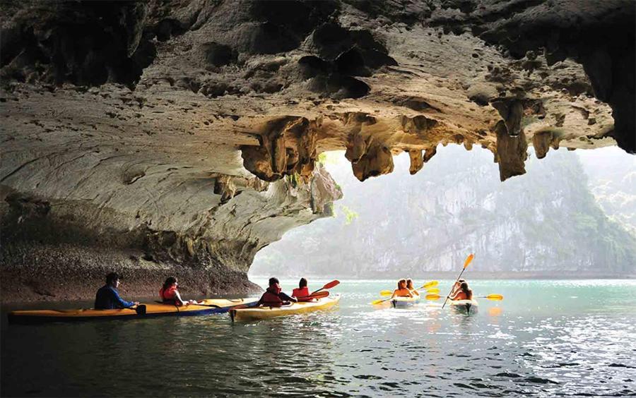 Hotel Era Premium Cruises Halong Ha Long Exterior foto