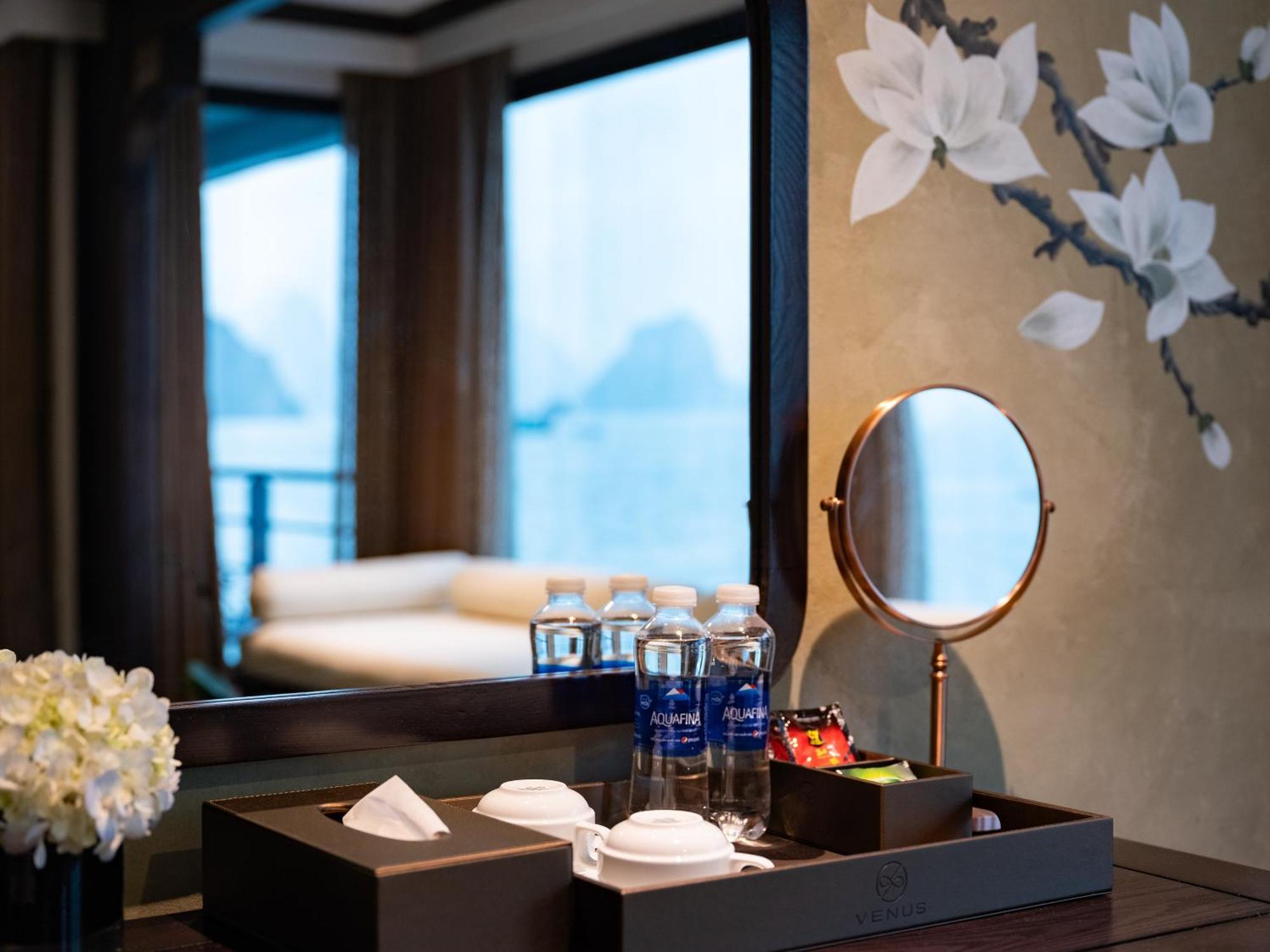 Hotel Era Premium Cruises Halong Ha Long Exterior foto
